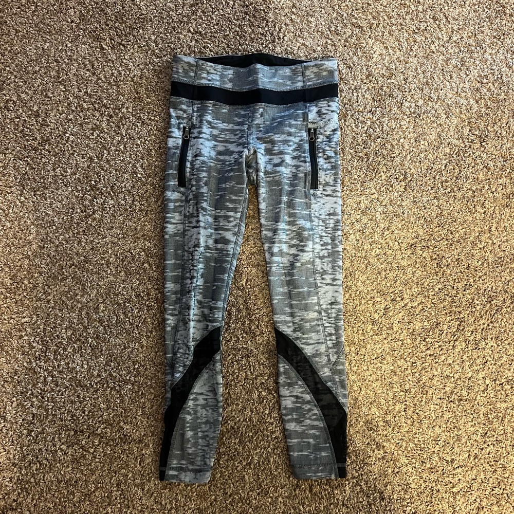 Lululemon gray 7/8 leggings
